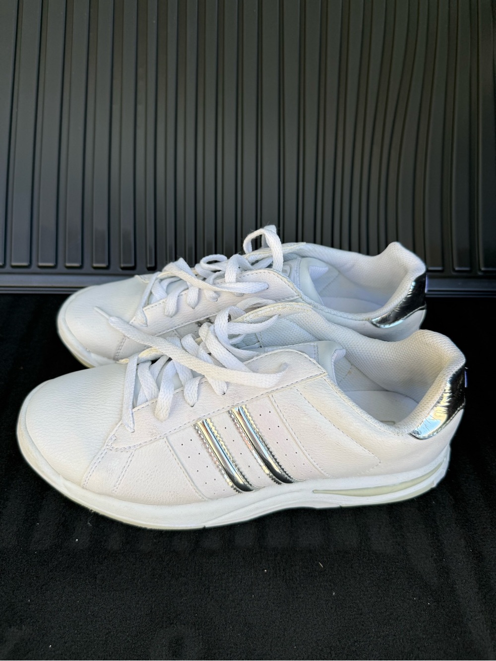 Dexter Bowling Shoes with Silver Accent Stripes